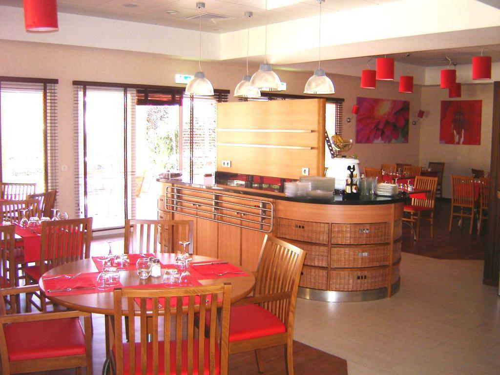 Hotel Ibis Setúbal Dış mekan fotoğraf